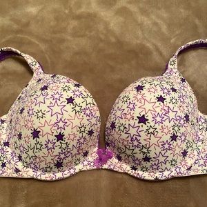 Body by Victoria Push-up Bra.
